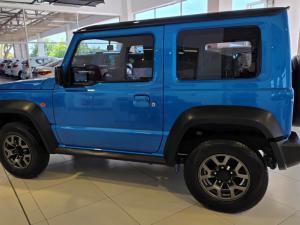 Suzuki Jimny 1.5 GLX AllGrip 3-door manual - Image 4