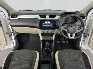 Renault Triber 1.0 Prestige / Intens AMT - Image 11
