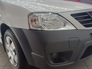 Nissan NP200 1.6i safety pack (aircon) - Image 10