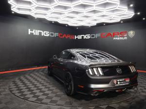 Ford Mustang 5.0 GT fastback auto - Image 4
