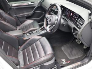 Volkswagen Golf GTI - Image 9