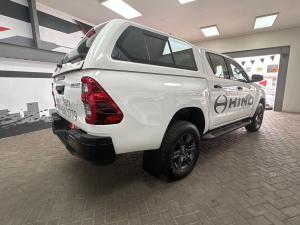 Toyota Hilux 2.8GD-6 48V double cab Raider - Image 2
