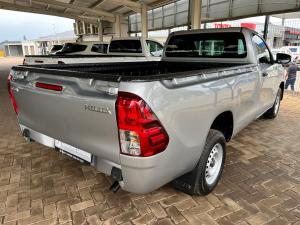 Toyota Hilux 2.4GD S (aircon) - Image 2