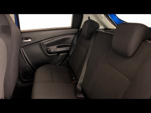 Toyota Vitz 1.0 XR manual - Image 11