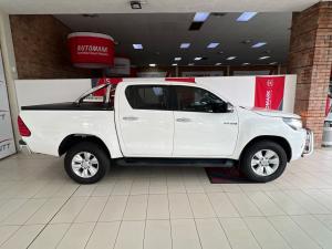 Toyota Hilux 2.8GD-6 double cab Raider auto - Image 3