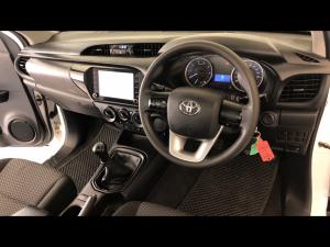 Toyota Hilux 2.4GD-6 SRX - Image 6