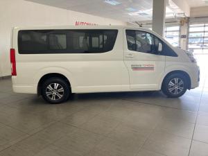 Toyota Quantum 2.8 LWB bus 11-seater GL - Image 3