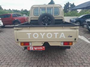 Toyota Land Cruiser 79 2.8GD-6 double cab - Image 5