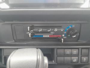 Toyota Land Cruiser 79 2.8GD-6 double cab - Image 12