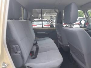 Toyota Land Cruiser 79 2.8GD-6 double cab - Image 14