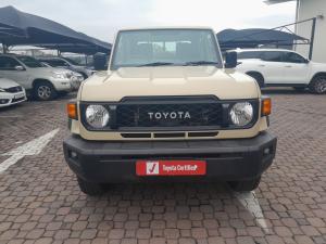 Toyota Land Cruiser 79 2.8GD-6 double cab - Image 4