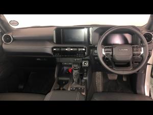 Toyota Land Cruiser Prado 2.8GD TX - Image 6