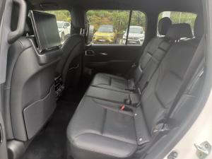 Toyota Land Cruiser 300 3.3D ZX - Image 15