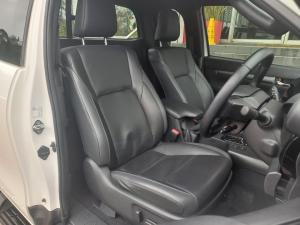 Toyota Hilux 2.8GD-6 Xtra cab Legend auto - Image 14
