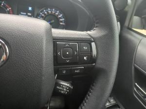 Toyota Hilux 2.8GD-6 double cab Legend auto - Image 10