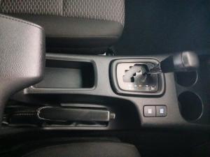Toyota Hilux 2.4 GD-6 RB SRX automaticE/CAB - Image 11