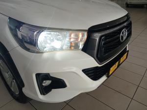 Toyota Hilux 2.4 GD-6 RB SRX automaticE/CAB - Image 24