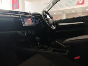 Toyota Hilux 2.4 GD-6 RB SRX automaticE/CAB - Image 7