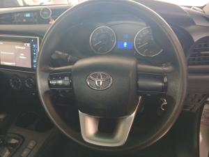 Toyota Hilux 2.4 GD-6 RB SRX automaticE/CAB - Image 8