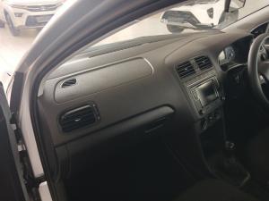 Volkswagen Polo Vivo 1.4 Trendline - Image 17