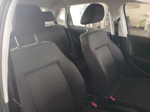 Volkswagen Polo Vivo 1.4 Trendline - Image 19