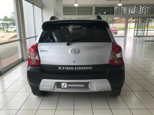 Toyota Etios Cross 1.5 Xs 5-Door - Image 5