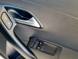 Volkswagen Polo Vivo 1.4 Comfortline - Image 13