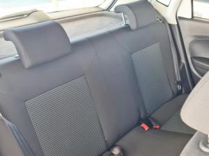 Volkswagen Polo Vivo 1.4 Comfortline - Image 16