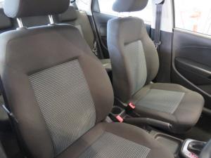 Volkswagen Polo Vivo 1.6 Comfortline TIP - Image 7