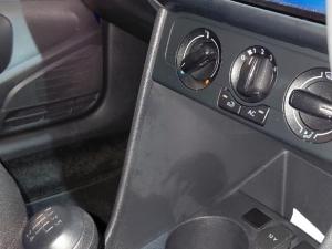 Volkswagen Polo Vivo 1.4 - Image 6
