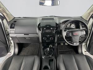 Isuzu D-MAX 250 HO X-RIDER D/C - Image 11