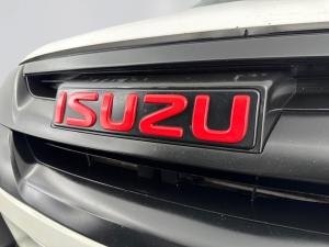 Isuzu D-MAX 250 HO X-RIDER D/C - Image 19