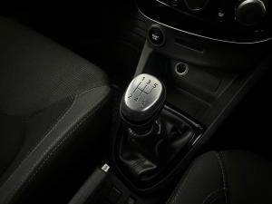 Renault Clio IV 900T Authentique 5-Door - Image 6