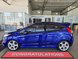 Ford Fiesta ST 1.6 Ecoboost Gdti - Image 3