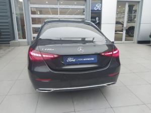 Mercedes-Benz C-Class C220d Avantgarde - Image 4