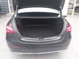 Mercedes-Benz C-Class C220d Avantgarde - Image 5
