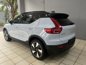 Volvo XC40 Recharge Single Motor Plus - Image 2