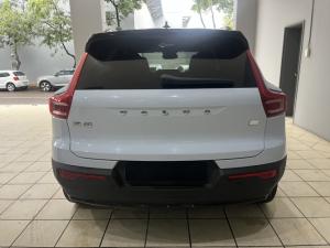 Volvo XC40 Recharge Single Motor Plus - Image 3