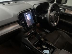 Volvo XC40 Recharge Single Motor Plus - Image 6