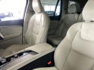 Volvo XC90 T8 Recharge AWD Ultra Dark - Image 22