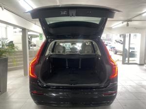 Volvo XC90 T8 Recharge AWD Ultra Dark - Image 5