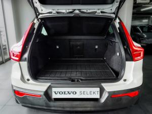 Volvo XC40 T3 R-Design auto - Image 12