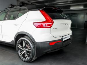 Volvo XC40 T3 R-Design auto - Image 15