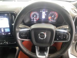Volvo XC40 T3 R-Design auto - Image 17