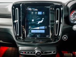 Volvo XC40 T3 R-Design auto - Image 20