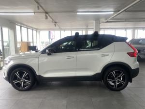 Volvo XC40 T3 R-Design auto - Image 2