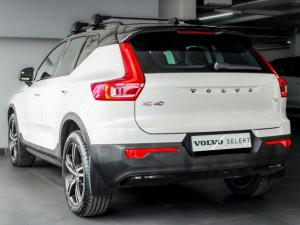 Volvo XC40 T3 R-Design auto - Image 2