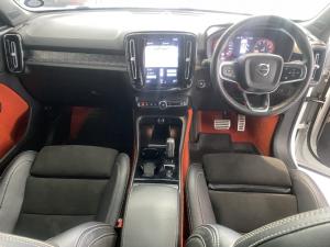 Volvo XC40 T3 R-Design auto - Image 6