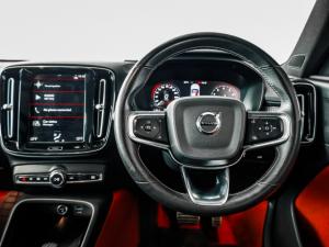 Volvo XC40 T3 R-Design auto - Image 9