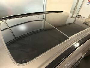 Volvo XC60 B6 AWD Ultimate Dark - Image 11